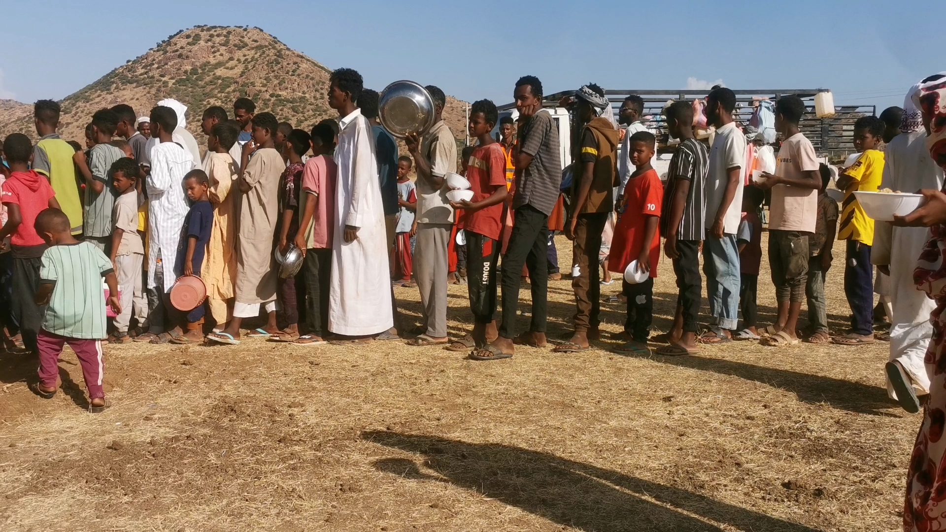 اللاجئون السودانيون.. مأساة لم ينهها عبور الحدود