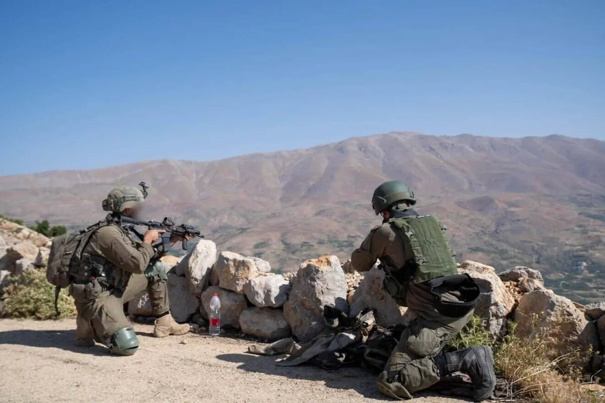 اشتباكات عنيفة في شرق لبنان لصد قوات إسرائيلية نفذت إنزالا