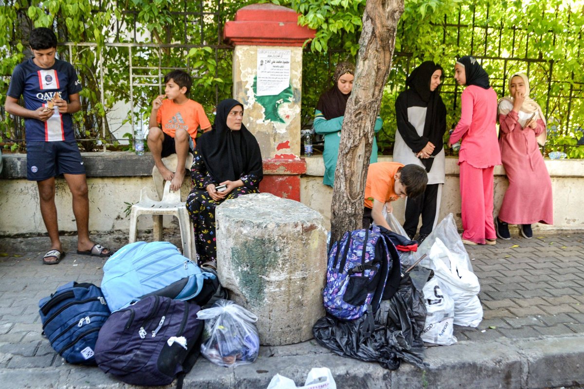 بسبب القصف الإسرائيلي... نزوح أكثر من 90 ألف شخص في لبنان منذ الاثنين