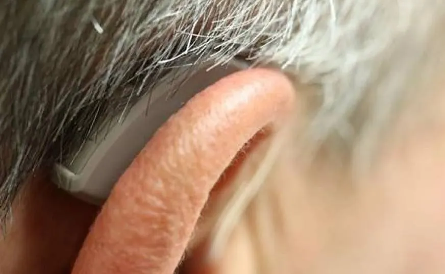 التدخل المبكر في حالات ضعف السمع قد يحد من خطر الخرف