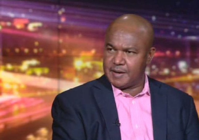شاهد بالفيديو.. منعم سليمان: حميدتي رجل منظم ومرتب وبحب يأكل الكوكيز