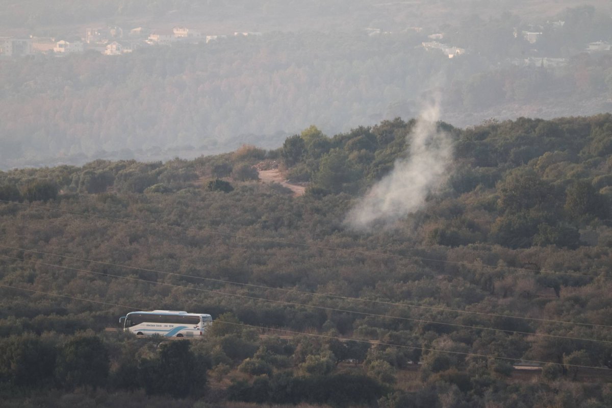 الجيش الإسرائيلي: حزب الله أطلق نحو 90 قذيفة صاروخية على إسرائيل