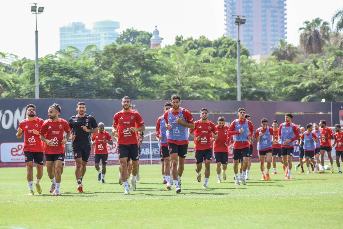 23 لاعبا يعززون الأهلي لمواجهة الزمالك في السوبر الأفريقي