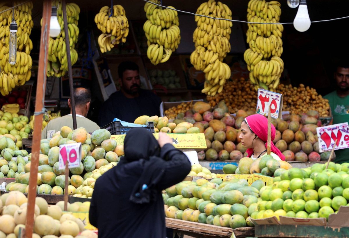 المركزي المصري يجتمع الخميس والتضخم أمامه وخفض الفائدة الأميركية خلفه