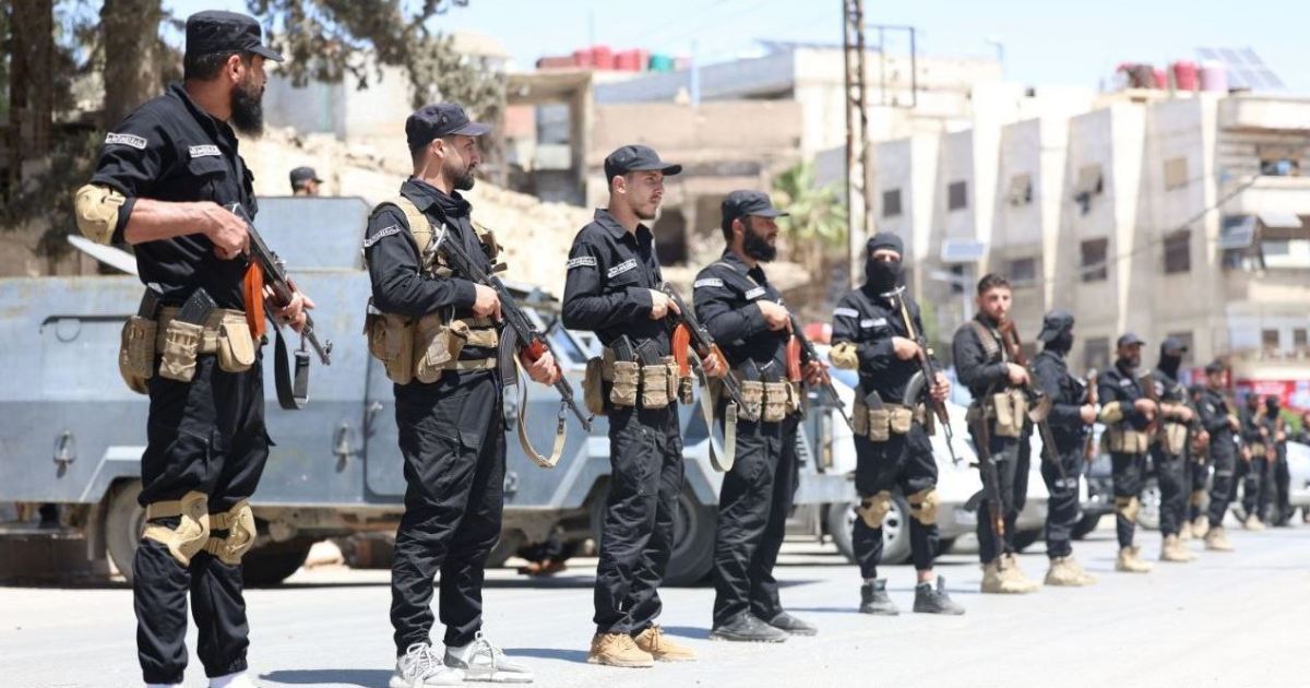 مقتل 16 شخصا في هجوم على مقر أمني في صحنايا بريف دمشق020 مقتل 16 شخصا في هجوم على مقر أمني في صحنايا بريف دمشق