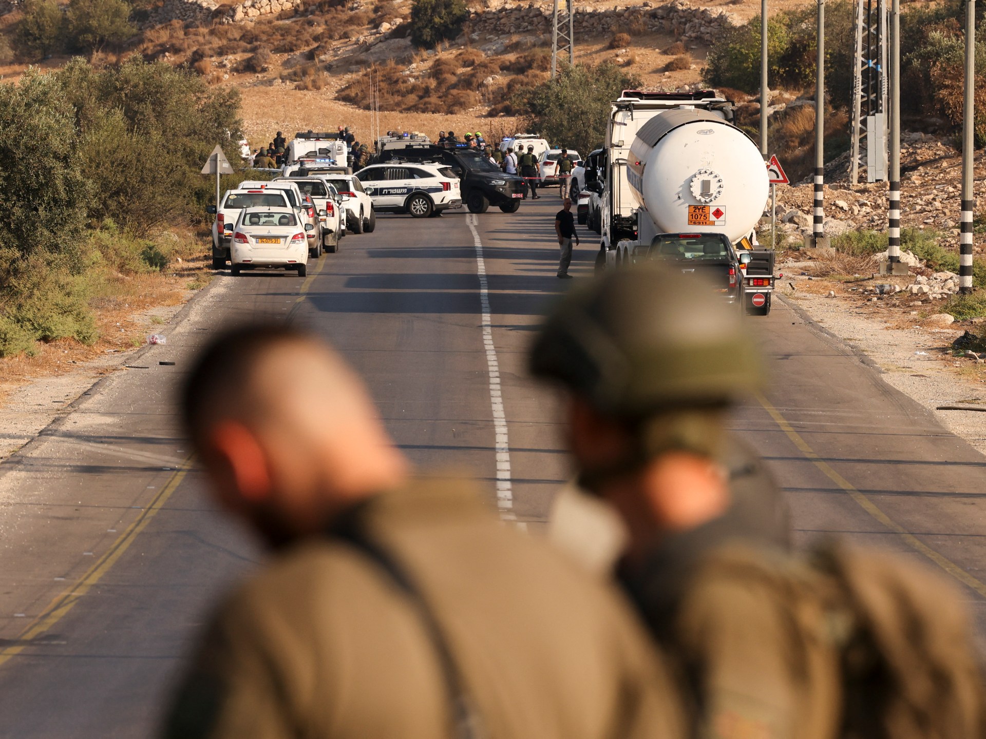 الاحتلال يطلق النار على فلسطيني بدعوى طعن جندي بالخليل