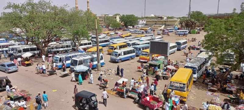 انقطاع الاتصالات بمدينة الأبيض يشيع القلق ويفاقم المعاناة