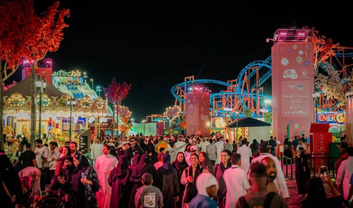 السياحة السعودية... ركيزة اقتصادية جديدة توازي النفط بحلول 2030020 السياحة السعودية... ركيزة اقتصادية جديدة توازي النفط بحلول 2030