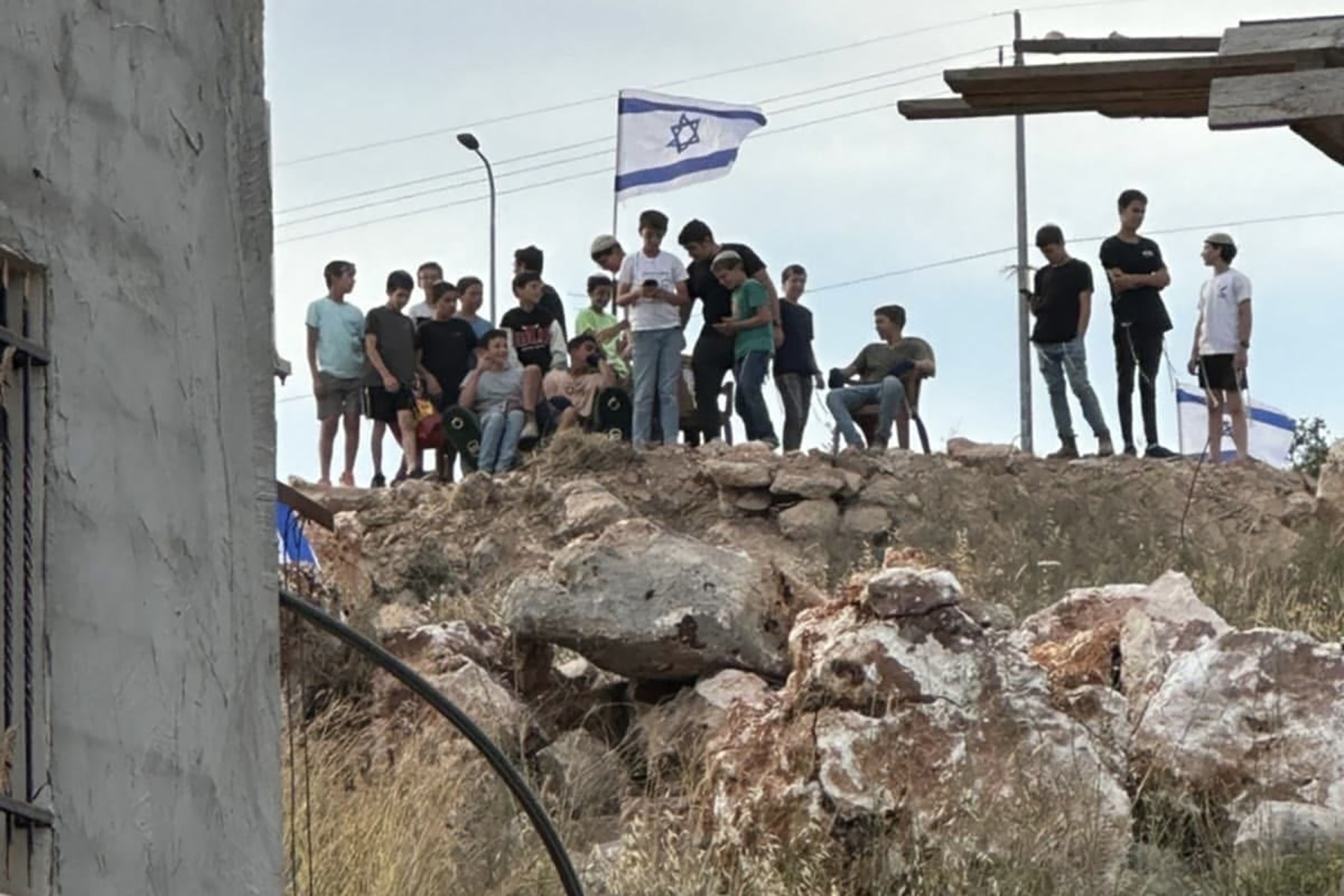 هآرتس: الأنظار متجهة لإيران بينما يتصاعد الإرهاب اليهودي بالضفة