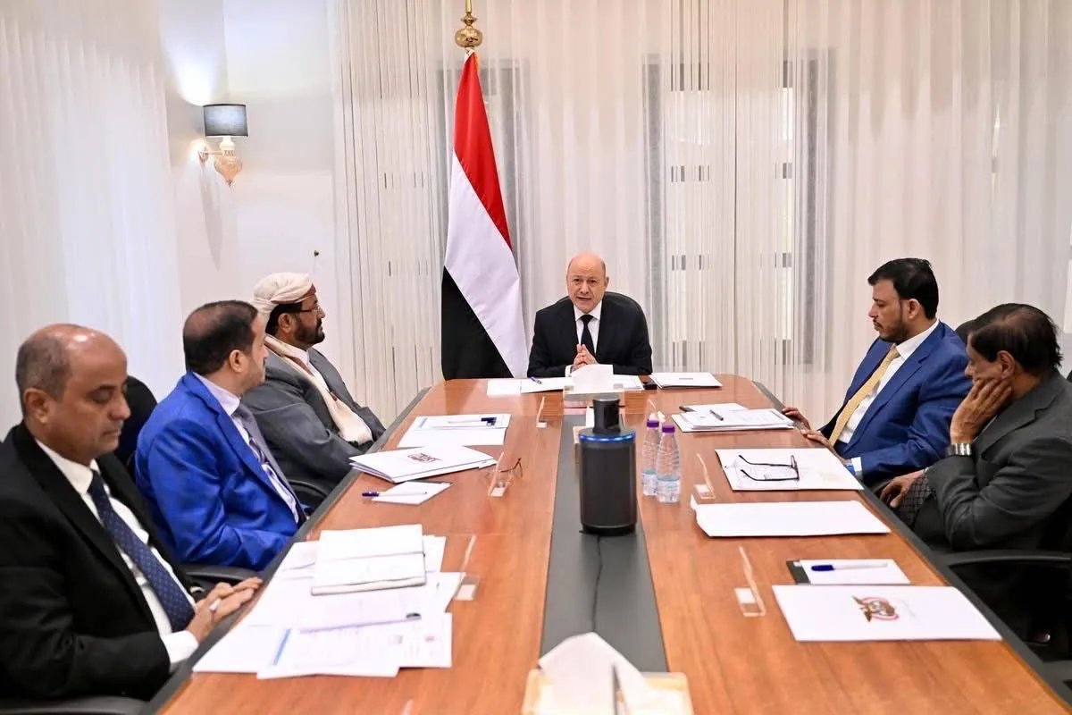 الرئاسي اليمني يؤكد جاهزية المواني المحررة لاستقبال الوقود020 الرئاسي اليمني يؤكد جاهزية المواني المحررة لاستقبال الوقود