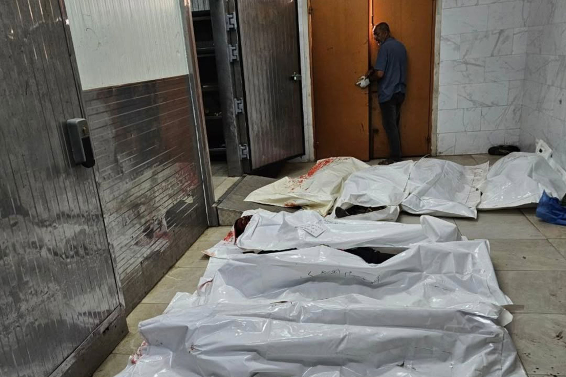 صحف عالمية: شهادات تكذب رواية إسرائيل بشأن ضحايا المساعدات بغزة020 صحف عالمية: شهادات تكذب رواية إسرائيل بشأن ضحايا المساعدات بغزة