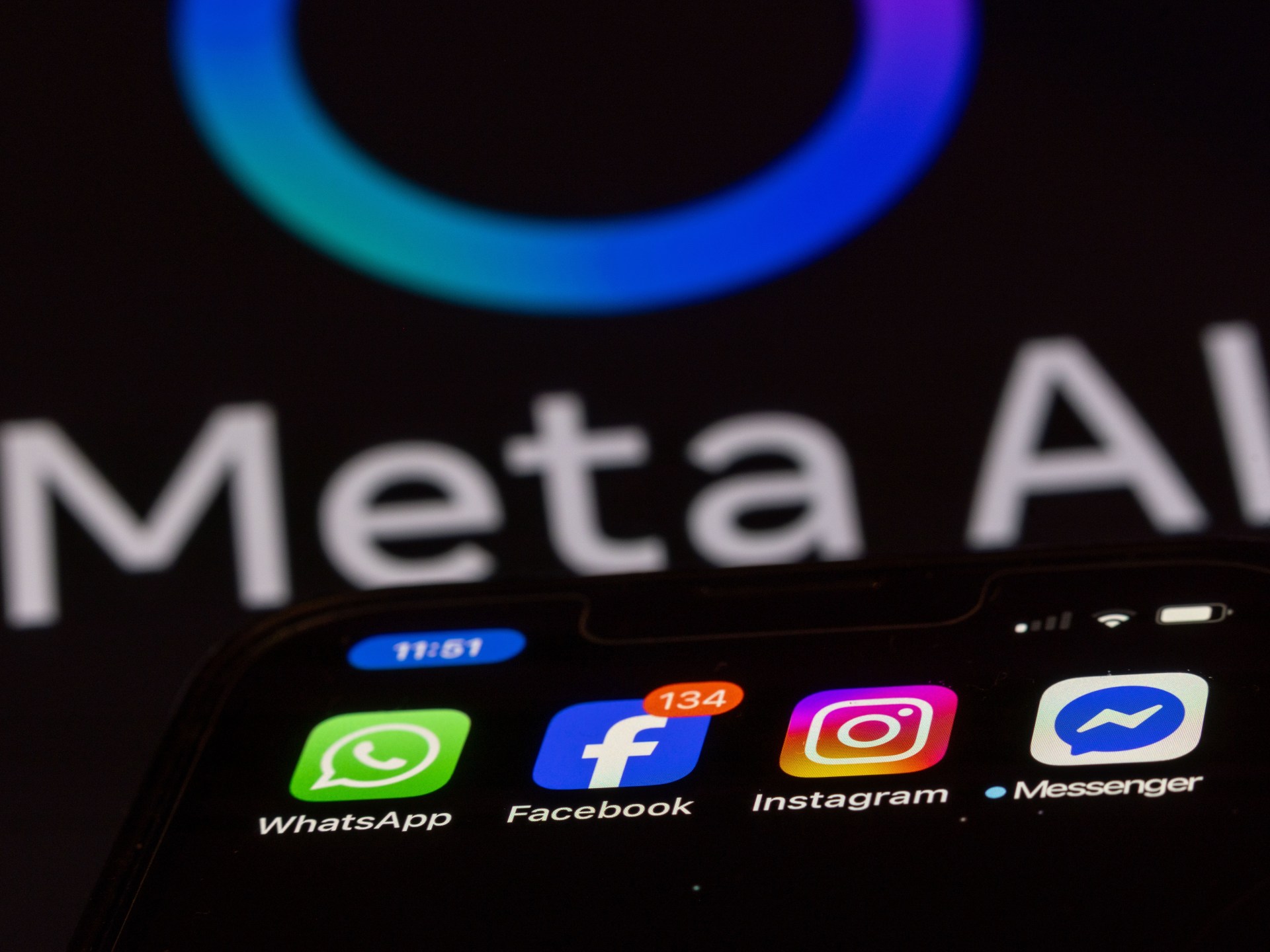 مجلس الشيوخ الأميركي يطارد ميتا بسبب روبوتات الذكاء الاصطناعي