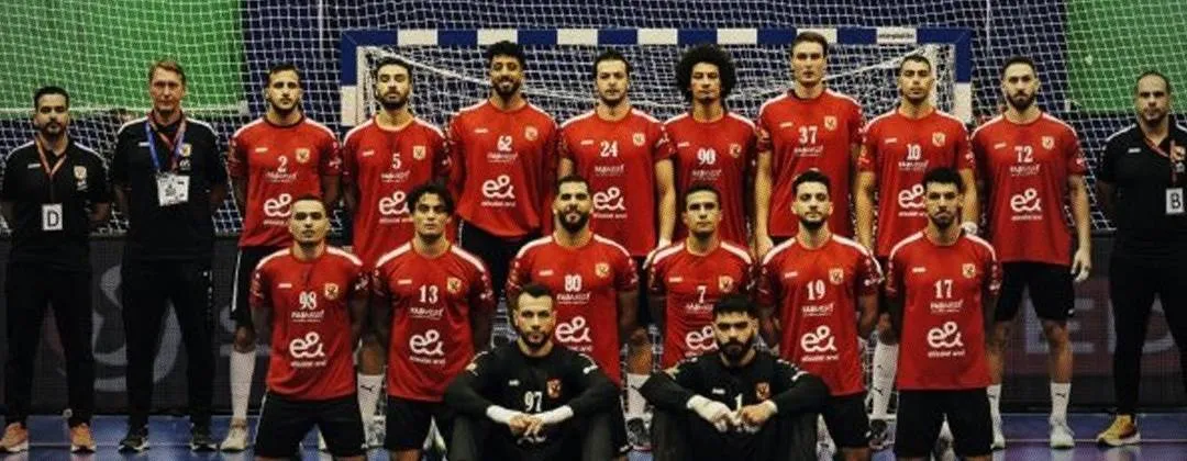 قبضة الأهلي تنتزع كأس الكؤوس الأفريقية020 قبضة الأهلي تنتزع كأس الكؤوس الأفريقية