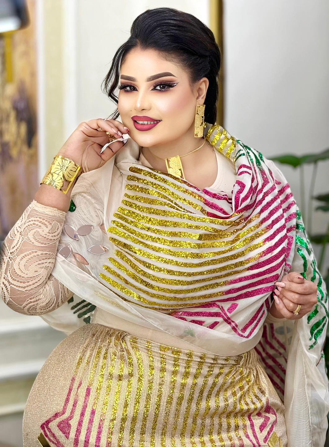 شاهد بالصور والفيديو.. الفنانة توتة عذاب تثير ضجة إسفيرية واسعة وتستعرض جمالها وجسمها بطريقة مثيرة ومتابعون: عمليات النحت والشفط واضحة020 شاهد بالصور والفيديو.. الفنانة توتة عذاب تثير ضجة إسفيرية واسعة وتستعرض جمالها وجسمها بطريقة مثيرة ومتابعون: عمليات النحت والشفط واضحة