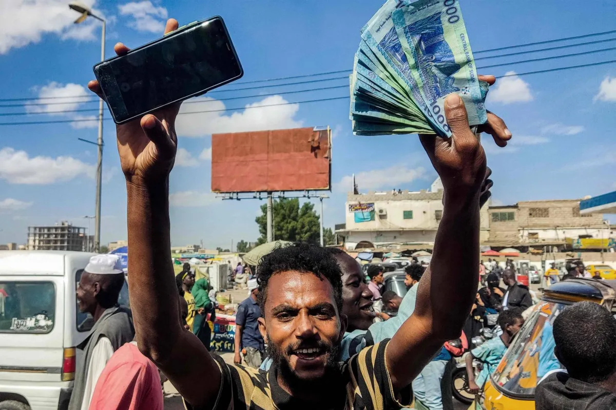 تبديل الجنيه السوداني يتحول أداة حربية بين طرفي النزاع