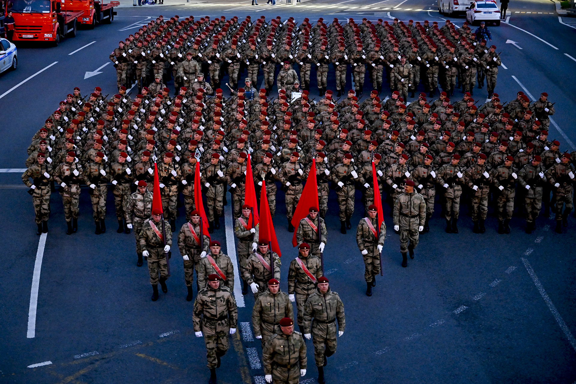 بالصور.. روسيا وأوروبا تحييان ذكرى الانتصار على النازية020 بالصور.. روسيا وأوروبا تحييان ذكرى الانتصار على النازية