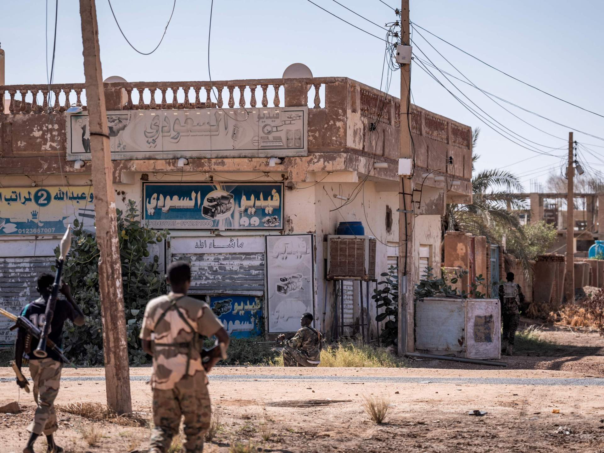 الجيش السوداني يعلن تقدمه والدعم السريع يهاجم عطبرة بالمسيرات