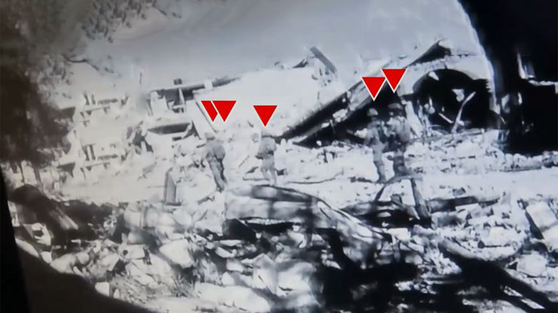 القسام تعرض مشاهد كمين مركب ضد جيش الاحتلال برفح020 القسام تعرض مشاهد كمين مركب ضد جيش الاحتلال برفح
