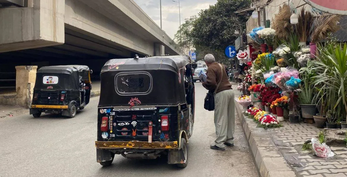 التوك توك ما زال يشاغب في شوارع مصر... رغم منع استيراده