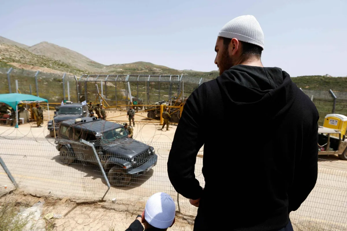 الجيش الإسرائيلي يعلن إجلاء 3 من الدروز السوريين لتلقي العلاج020 الجيش الإسرائيلي يعلن إجلاء 3 من الدروز السوريين لتلقي العلاج