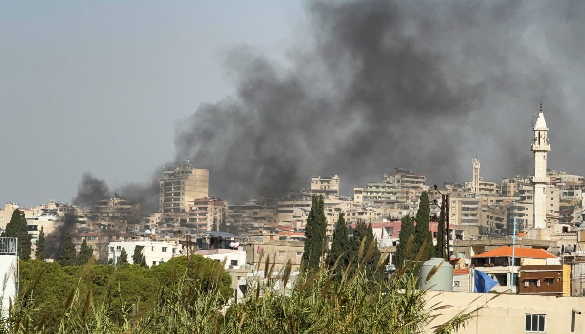 5 قتلى و13 جريحا في غارة إسرائيلية قرب صيدا