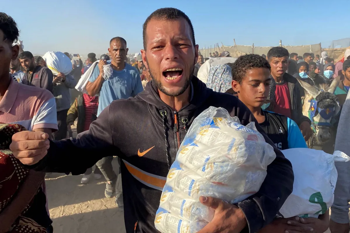 صحة غزة: 9 قتلى و60 جريحا بنيران إسرائيلية قرب مراكز المساعدات برفح020 صحة غزة: 9 قتلى و60 جريحا بنيران إسرائيلية قرب مراكز المساعدات برفح