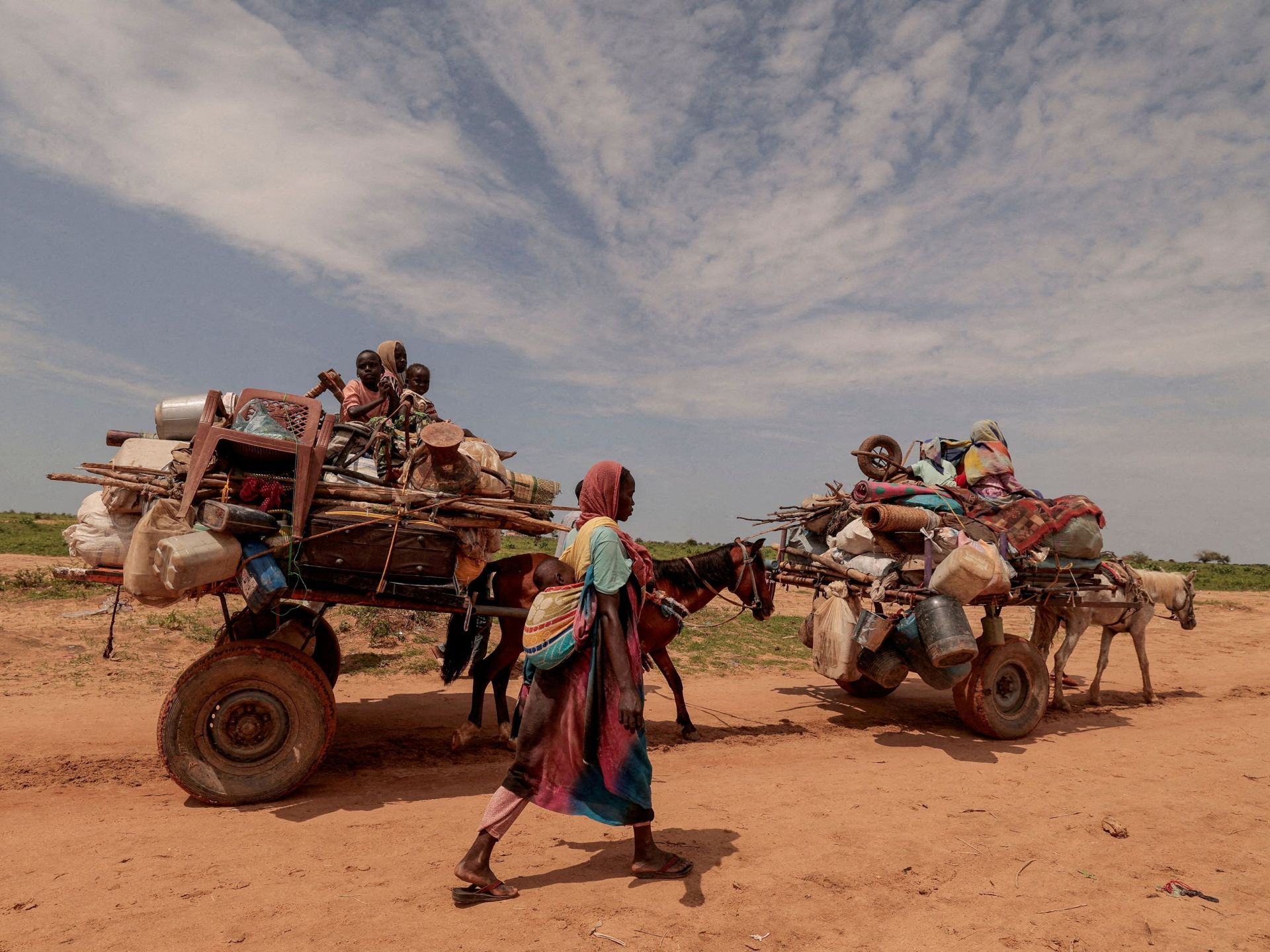 بين الإصابات والنزوح وفقدان الرعاية.. تحديات تواجه المرأة السودانية في ظل الحرب