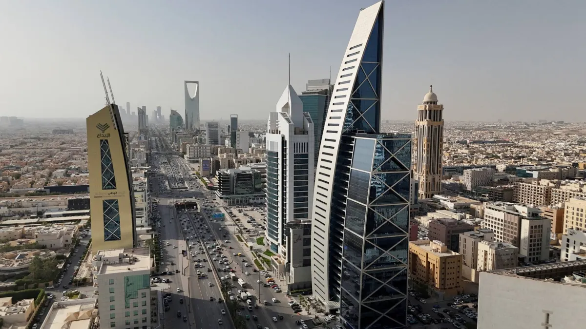 مدفوعا بنمو الطلب... تسارع نمو القطاع الخاص غير النفطي في السعودية بمايو