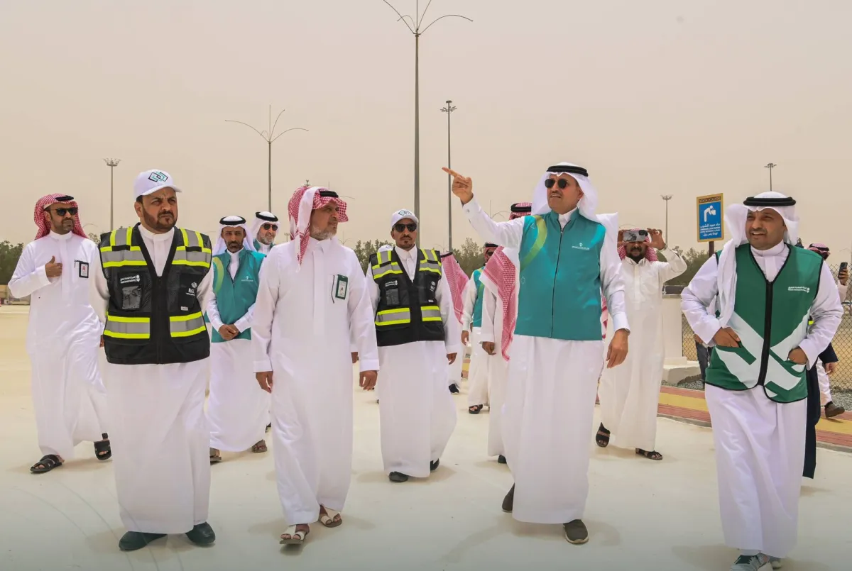 الأسفلت المطاطي والرصيف البارد يحسنان التنقل في المشاعر المقدسة