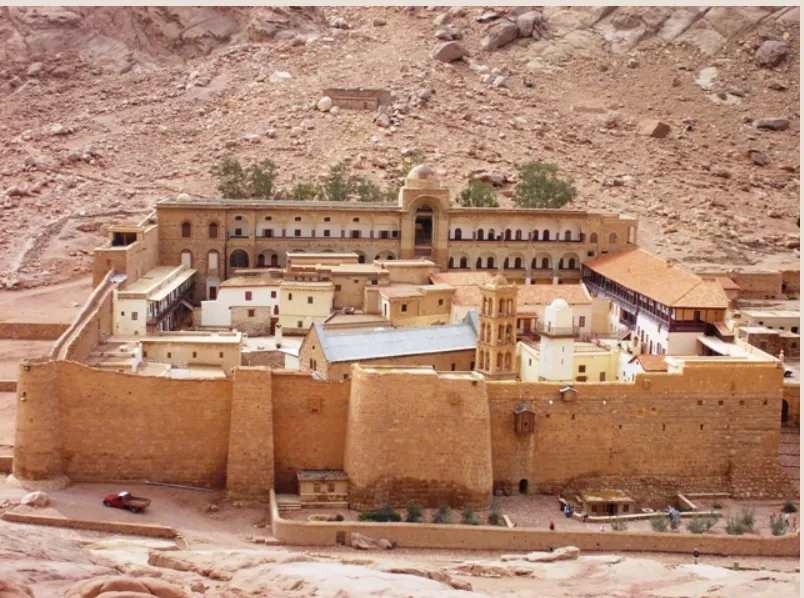 ما حقيقة أزمة دير سانت كاترين في مصر